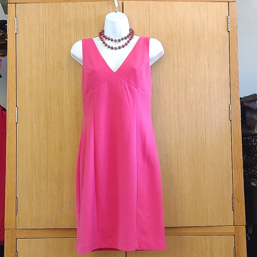 Vince Camuto SZ 8 Pink Sleeveless Dress.